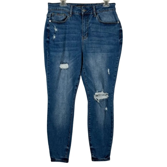 Judy Blue High Rise Skinny Fit Rainbow Embroidered Trim Size 14W - Picture 1 of 15